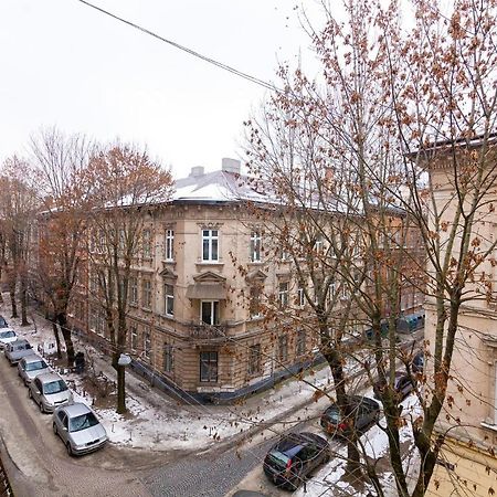 Chopin Apartment In The Center Of Lviv Eksteriør billede