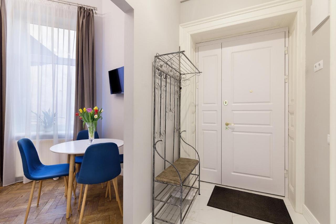 Chopin Apartment In The Center Of Lviv Eksteriør billede
