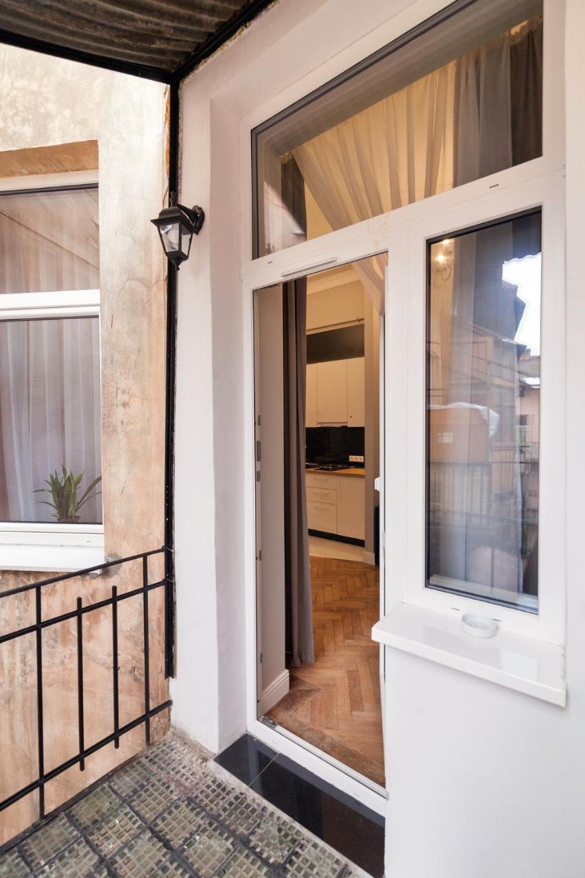 Chopin Apartment In The Center Of Lviv Eksteriør billede