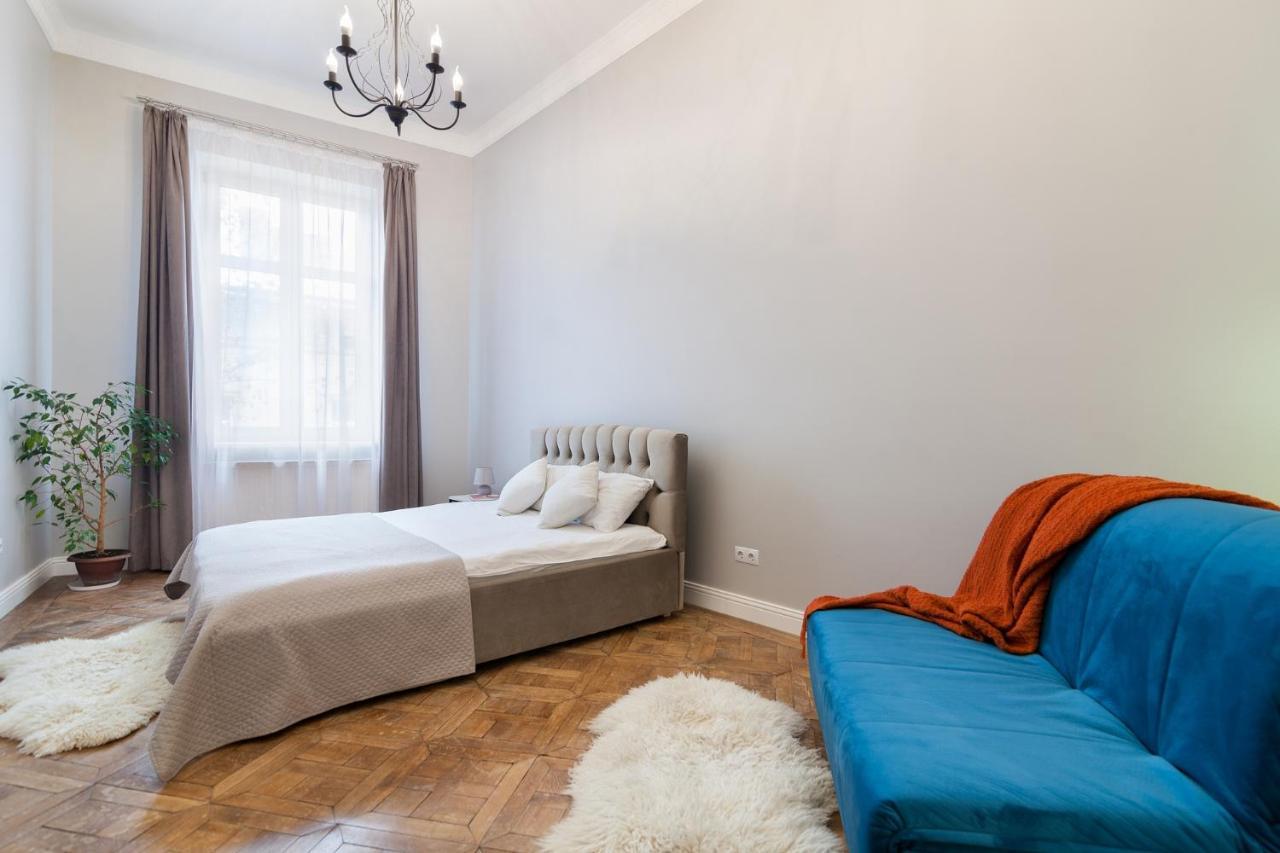 Chopin Apartment In The Center Of Lviv Eksteriør billede